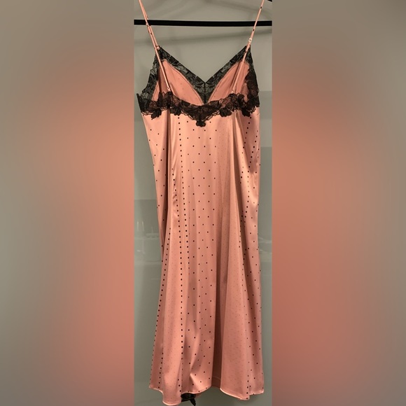 Excellent Condition, Victoria's Secret, Pink & Black Slip Dress, Size Medium - Picture 5 of 12